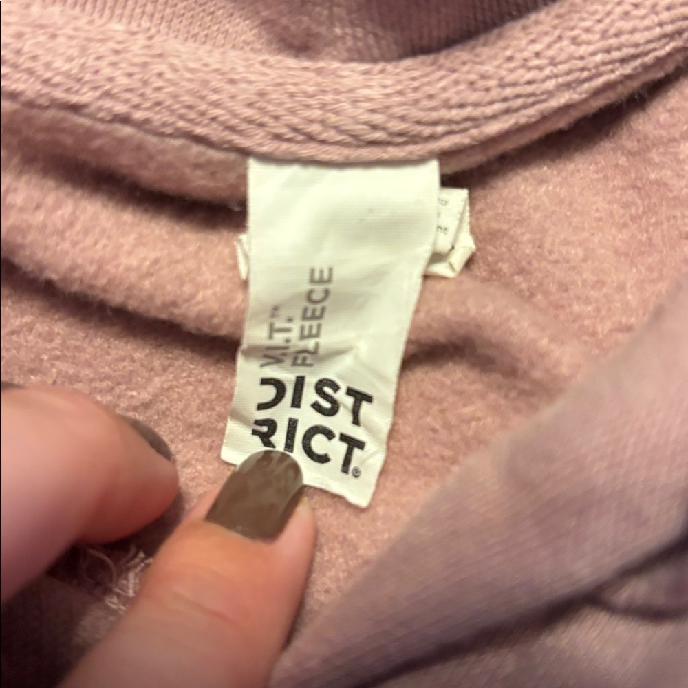 Cropped Sweatshirt - Picture 7 of 7